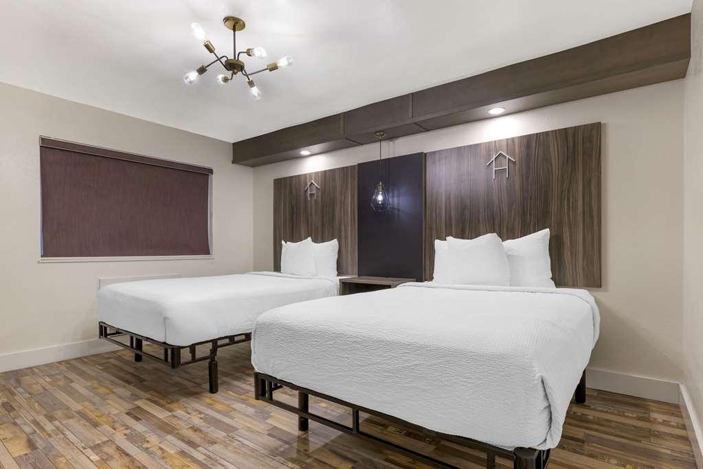 Hotel On Monroe Rochester Room photo